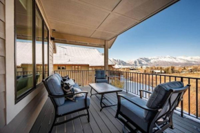 Powder Ridge Escape with Hot Tub